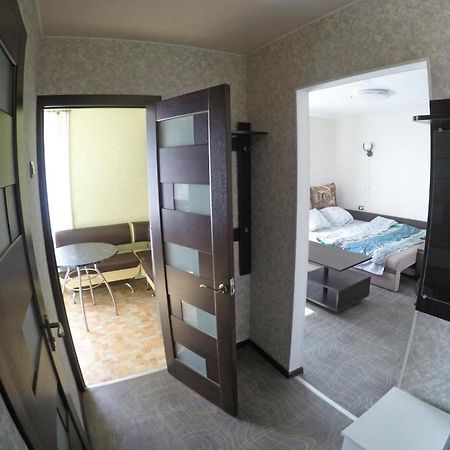 Уютная Квартира Со Свежим Ремонтом Odessa Exteriör bild